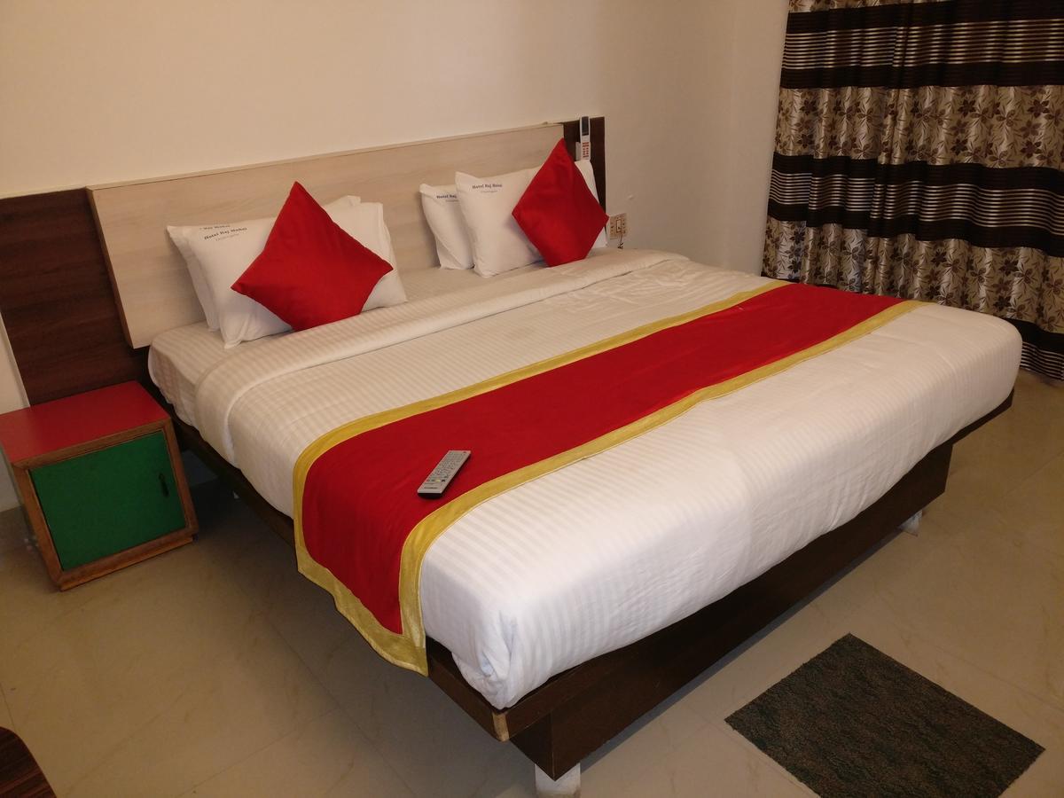 Hotel Raj Mahal Chikmagalur Bagian luar foto