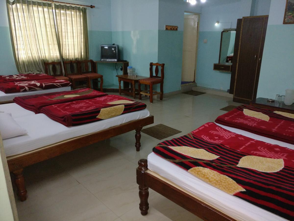 Hotel Raj Mahal Chikmagalur Bagian luar foto