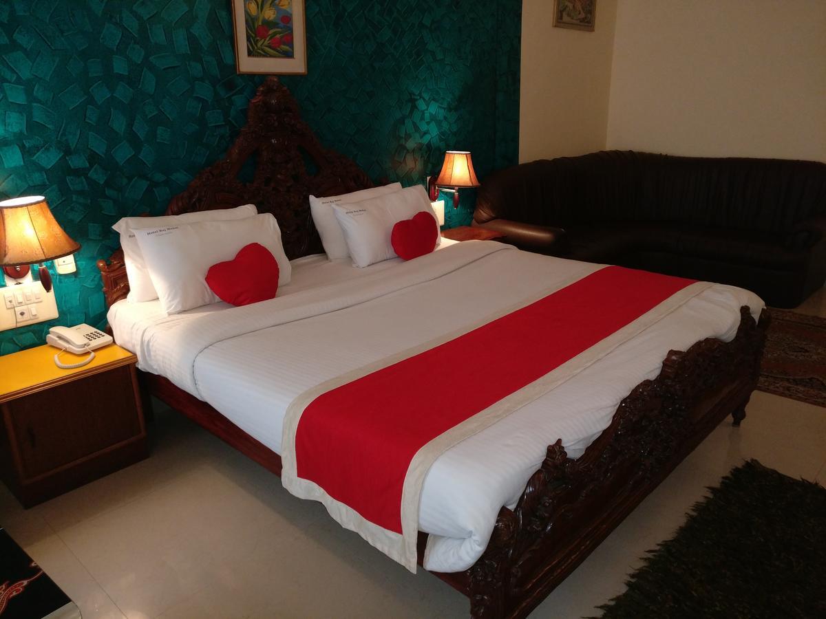 Hotel Raj Mahal Chikmagalur Bagian luar foto