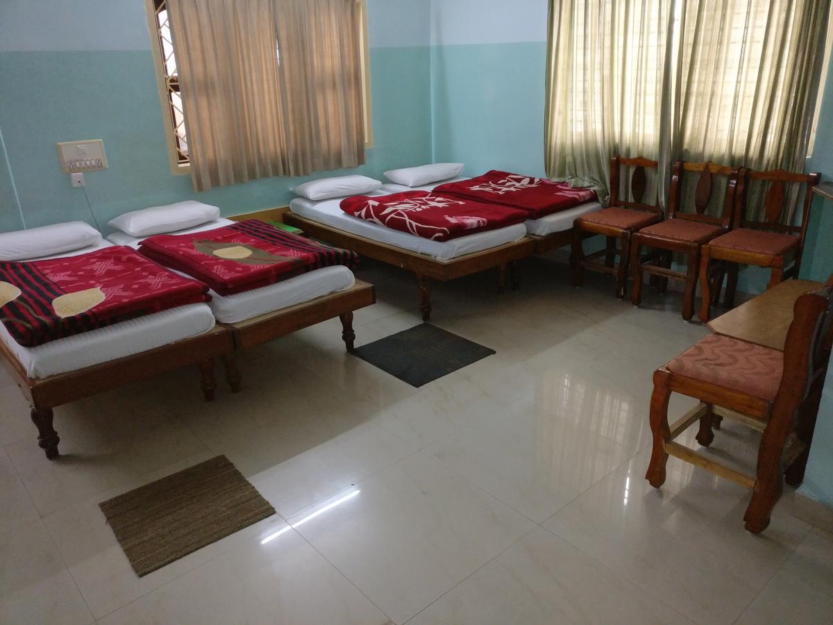 Hotel Raj Mahal Chikmagalur Bagian luar foto